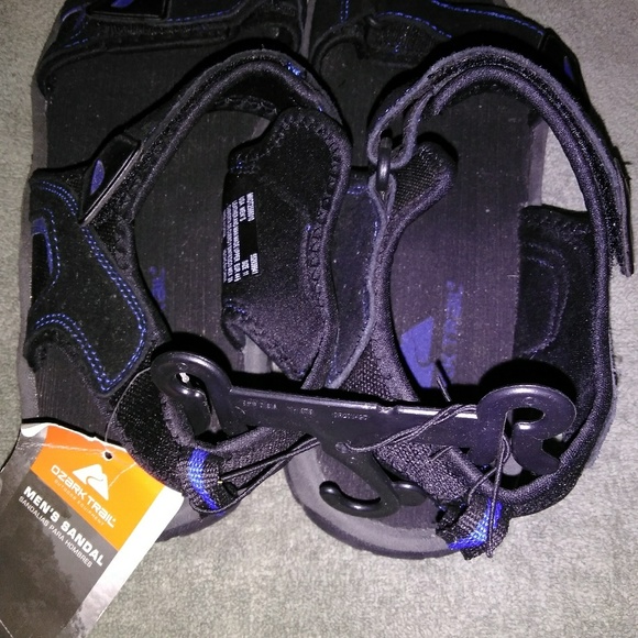 Sandals - Picture 3 of 6